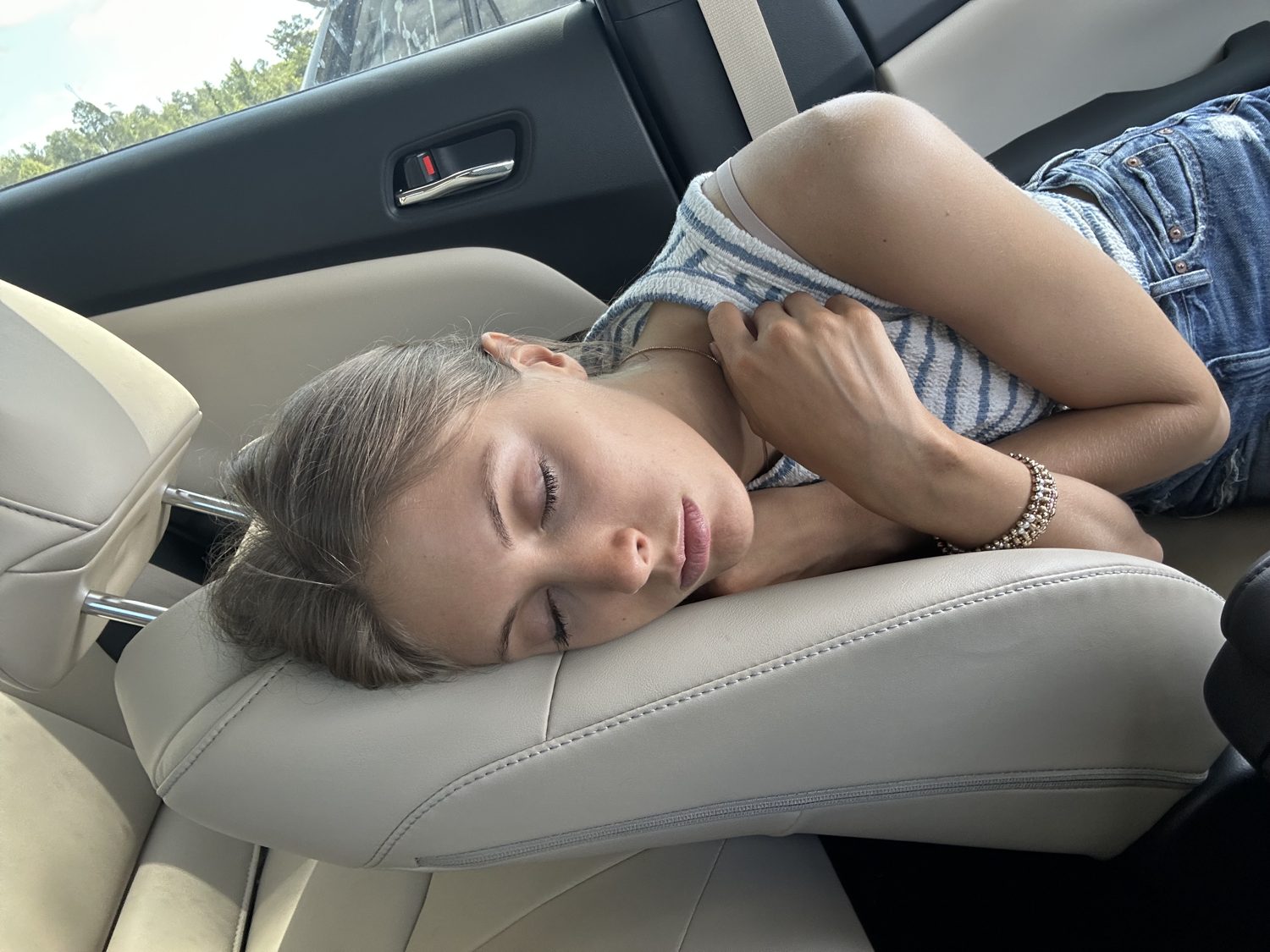 snooze you lose (she won)